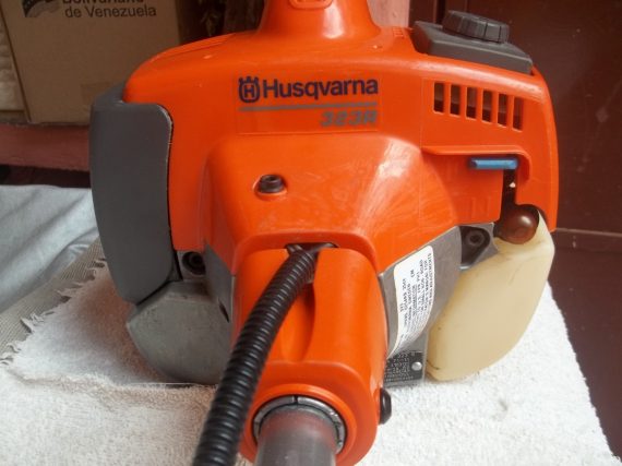 HUSQVARNA 323R 3