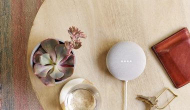GOOGLE Diámetro: 98 mm (3.85")
- Altura: 42 mm (1.65")
- Peso del dispositivo: 177-183 g
-Sonido más potente y nítido.