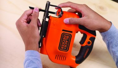 BLACK+DECKER 550w + Maleta Black + Decker Ks701pek