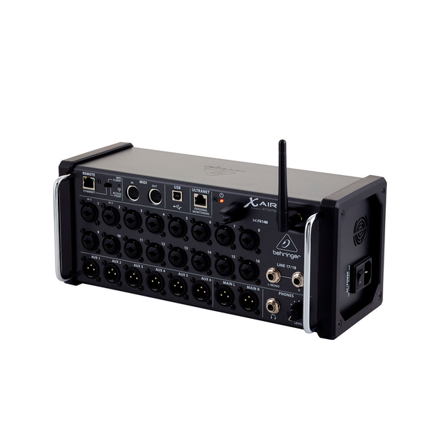 Behringer XR18