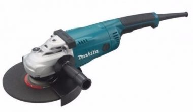 MAKITA MGA700 1