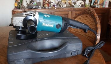 MAKITA MGA700