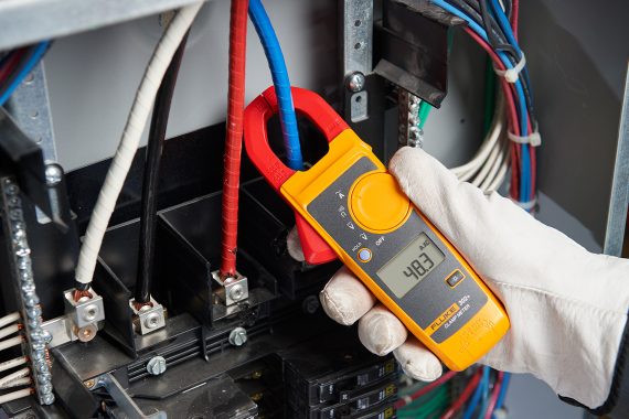 FLUKE 302 4