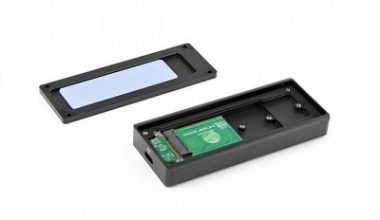 StarTech.com M2E1BRU31C