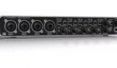 BEHRINGER UMC404HD