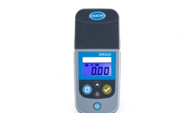 HACH  DR300 1