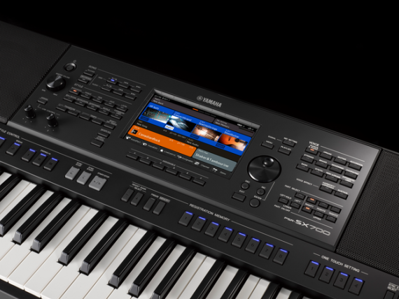 Yamaha PSR-SX700 2
